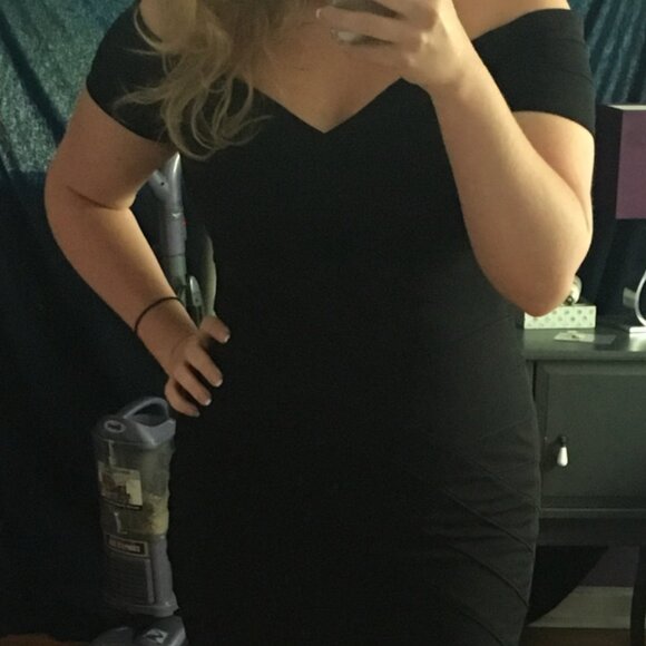 Off-The-Shoulder Cocktail Dress - Picture 5 of 8